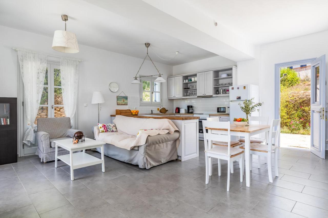 Villa Rodia With Swimming Pool On Skopelos Island מראה חיצוני תמונה
